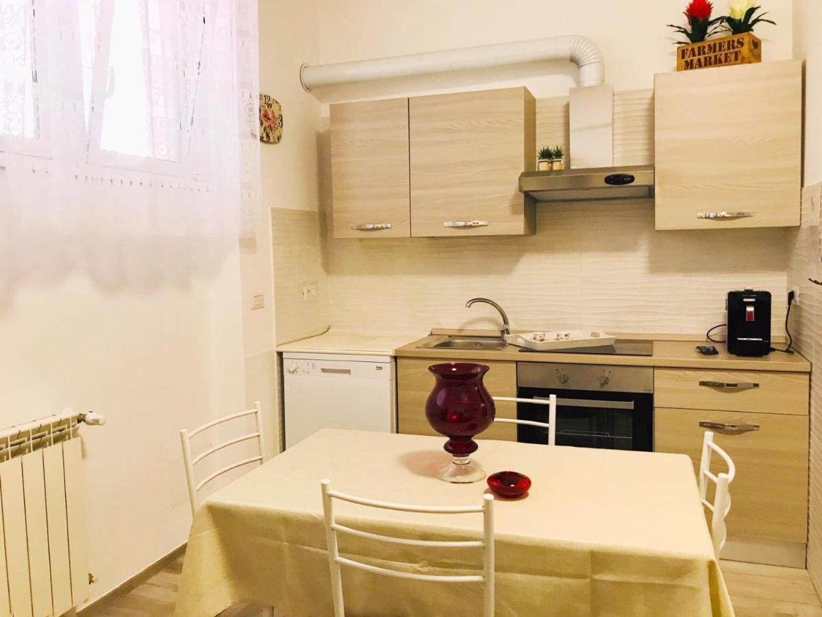 Appartamento Per Mare O Centro Storico Di Roma Ostia Buitenkant foto